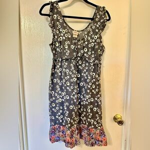 2000’s Mossimo sleeveless flowy dress with cute details. Size XL